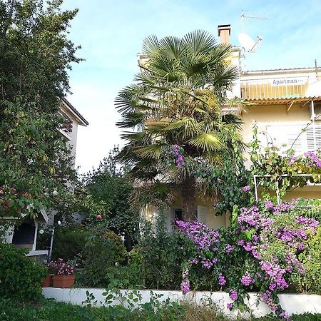 Apartments Miriam Srima Vodice Esterno foto