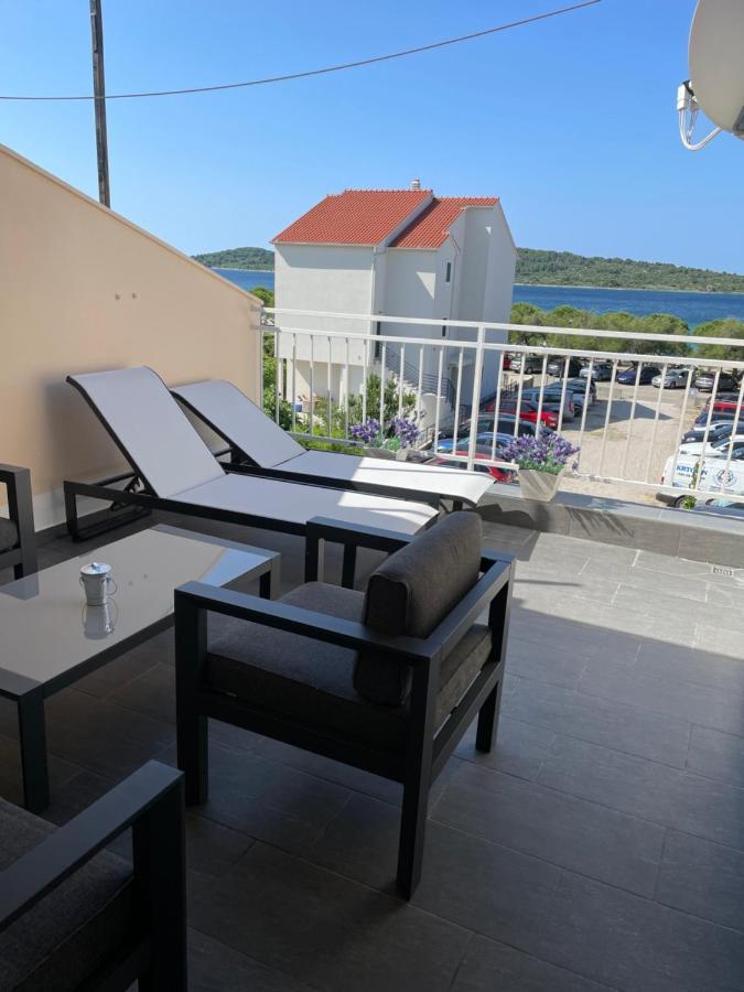Apartments Miriam Srima Vodice Esterno foto
