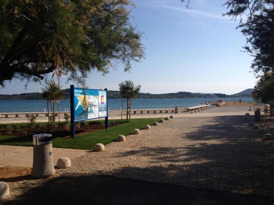 Apartments Miriam Srima Vodice Esterno foto