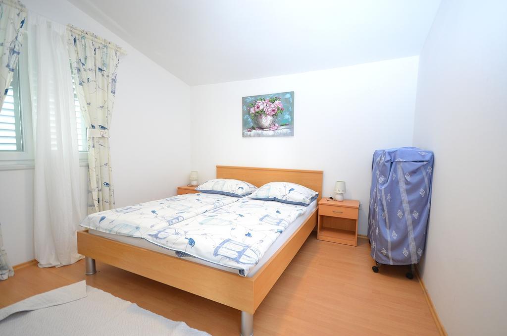 Apartments Miriam Srima Vodice Esterno foto