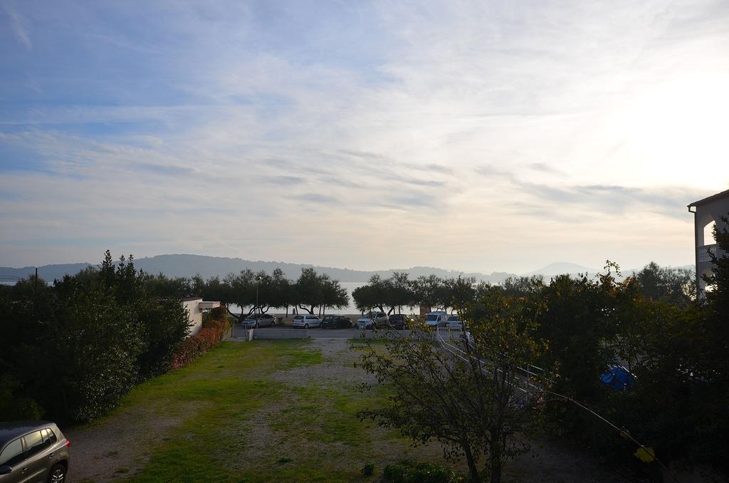 Apartments Miriam Srima Vodice Esterno foto